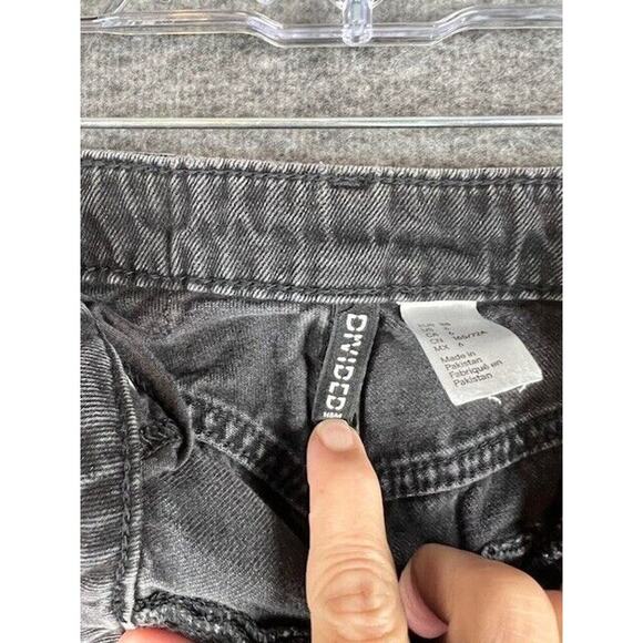 Divided H&M Straight Leg Jeans SIZE: 6 BLack - Picture 4 of 8